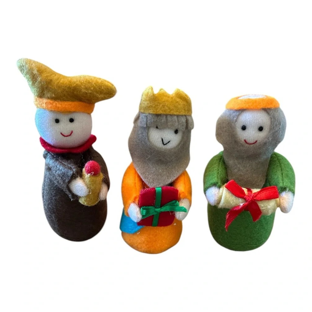 Martha Stewart Christmas Nativity Set Felt Holiday Decor Retired Nine Pieces